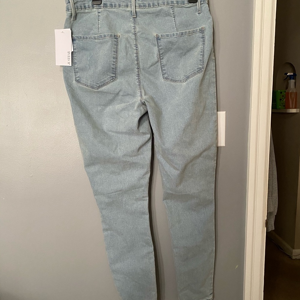 NWT JustFab jeans